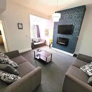 Regent House Holiday - Collection Holiday home Blackpool