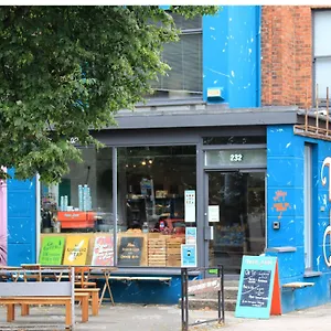 South City Sleeps 4 Apartment Belfast